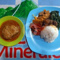 Nasi Gajeboh / Sandung Lamur