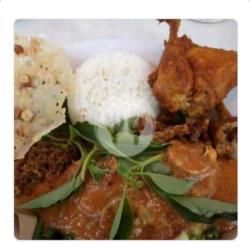 Nasi Pecel Ayam Goreng Klomplit