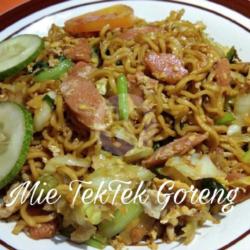 Mie Tektek Goreng Baso