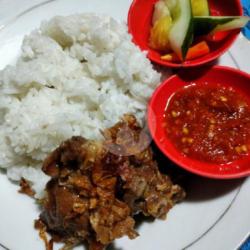 Nasi Putih Krengsengan Kambing