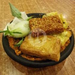 Penyetan Telor Tahu Tempe Tanpa Nasi