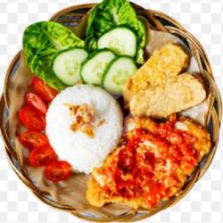 Paket  Rame 3 Kotak Nasi Ayam Geprek Dada Sambal Original  Free Es