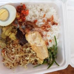 Nasi Lawar Sapi Sepesial