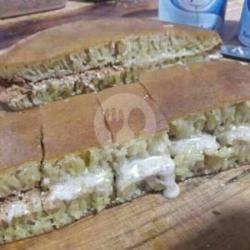 Keju Tiramisu Crunchy Susu Loyang Besar