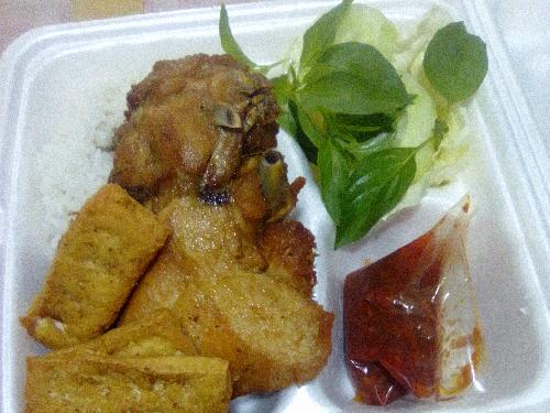 Makanan Dan Cemilan Bunda Kartini, Maesa/Bitung Tengah/M.Attaqwa