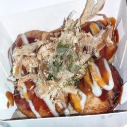 Takoyaki Isi Spicy Sosis (4pcs)