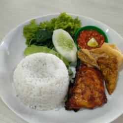 Nasi Tempong Ayam Bakar Medium