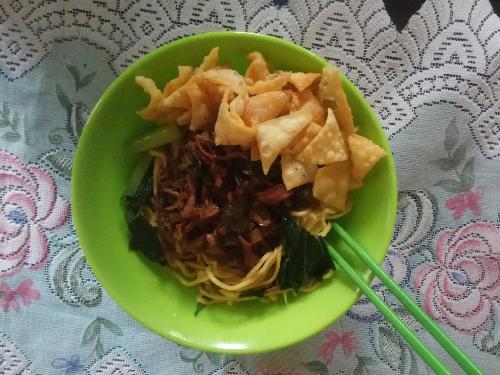 Mie Ayam Super Pangsit, Ciseureuh Sukabumi