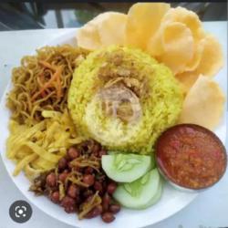 Nasi Kuning  Teri Kacang