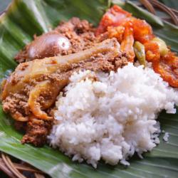 Nasi Gudeg Komplit