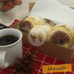 Japanese Milk Bun (chocolate Cheese)