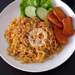 Indomie Goreng Topping Nugget Ayam