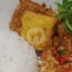 Nasi Penyetan Mujaer   Nasi Penyetan Telur