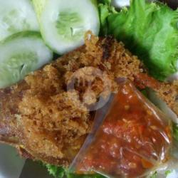 Ayam Kremes Sambel Korek