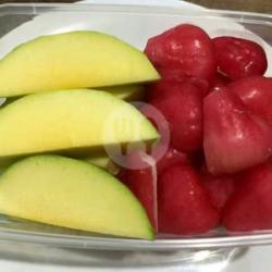 Rujak Mangga Jambu Sambel Cabegarem