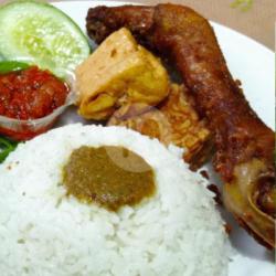 Nasi Kepala Bebek Goreng Gurih Bumbu Ijo