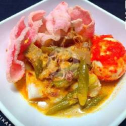 Lontong Sayur Telur Balado