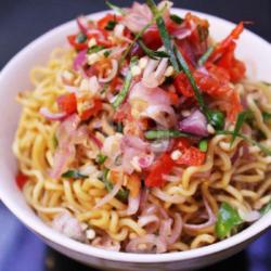 Indomie Goreng Ayam Crispy Sambal Mattah