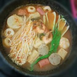 Tomyum Seafood Enoki