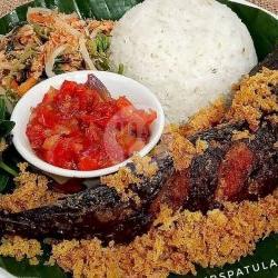 Nasi Lele Kremes Teh Toping