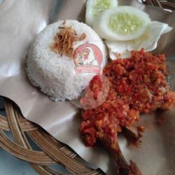 Nasi Ayam Gepuk Mantul