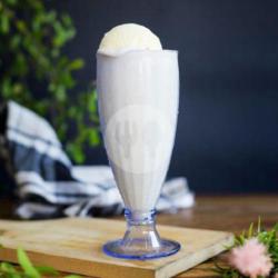 Milshake Vanila Float