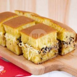 Martabak Kacang Wijen Susu