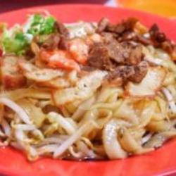 Yam Kwetiaw   Pangsit