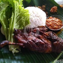 Pahe 4 - Nasi Lalapan Bebek Bakar   Minum