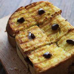 Roti Bakar Hazelnut