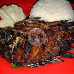 Paket Lengkap Ikan Mujair Bakar