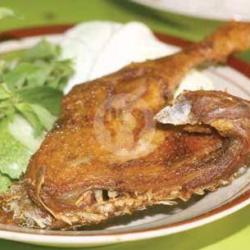 Bebek Goreng