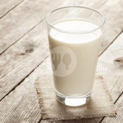 Susu Putih Panas