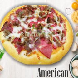 Small American Pizza (4 Potong - 15cm)