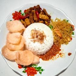 Nasi Uduk Betawi Sore ( Orek Bihun )