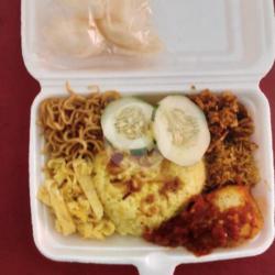 Nasi Kuning Telur Balado