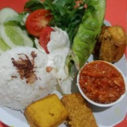 Paket Ayam Penyet   Pete