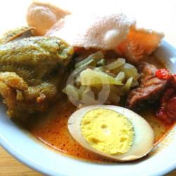 Lontong Sayur Betawi ( Telur   Ayam Goreng )