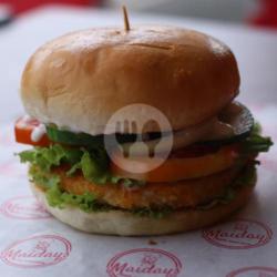 Mai Special Cheese Burger Chicken Crispy