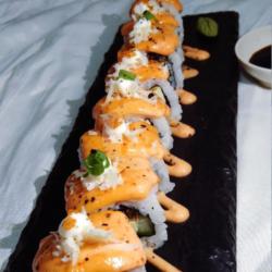 Spicy Cheese Salmon Roll (8pcs)