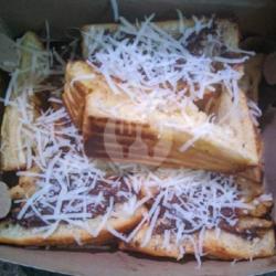 Roti Bakar Chocolate Keju