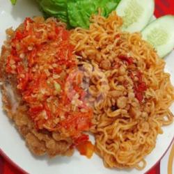 Mie Goreng Ayam Geprek   Nasi   Ayam   Lalapan Komplit   Teh Goyang