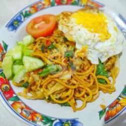 Mie Tektek Goreng   Telor