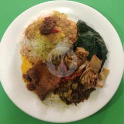 Nasi Rendang Dagiang Sapi