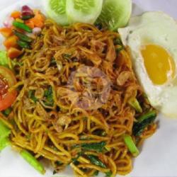 Mie Goreng Mata Sapi