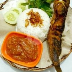 Nasi   Pecel Lele (sambal Tomat)