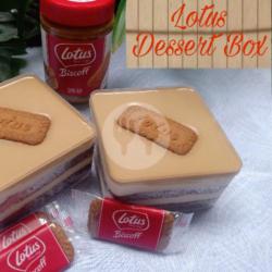 Lotus Dessert Box