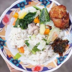 Nasi Sayur Sop Ayam Goreng