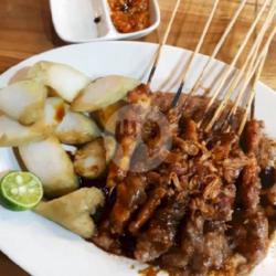 Sate Lontong   Air Mineral