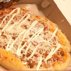 Beef And Meatball Pizza (l)